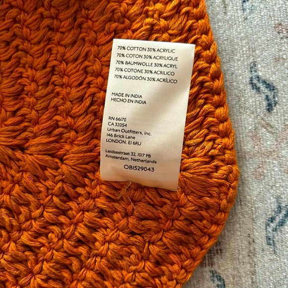 NEW FREE PEOPLE - Multicolored Crochet Crop Top with Diamond Cut in Size Small - Picture 7 of 8